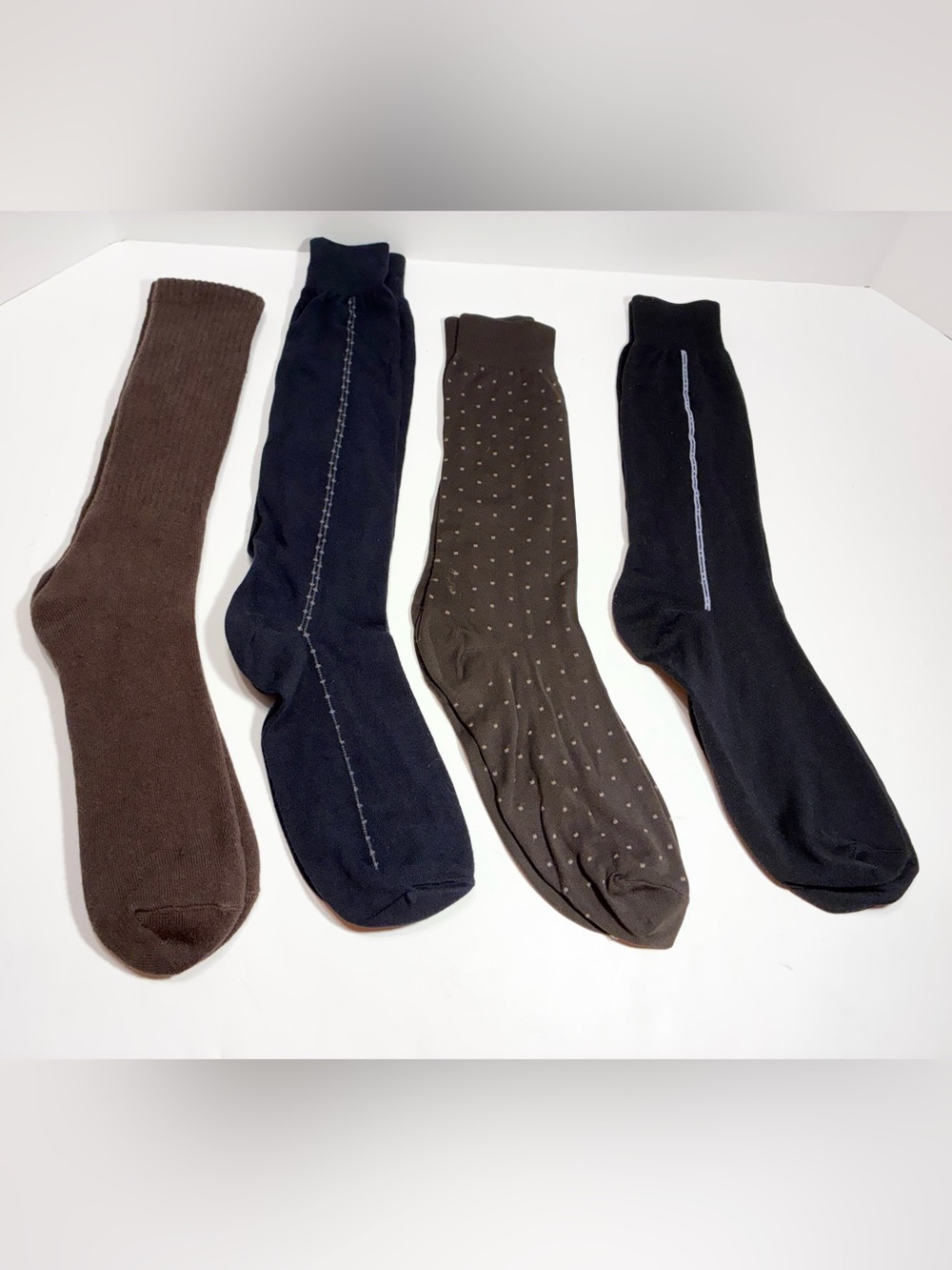 4 Pair Men’s 10-13 Socks: New Casual Brown & Navy, Brown & Black Pattern Dress